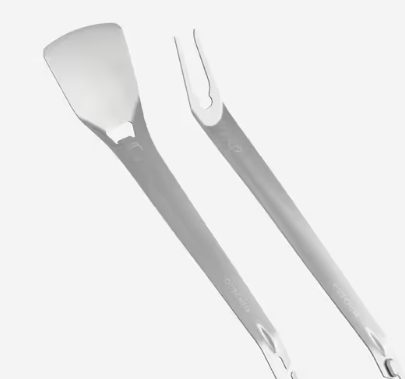 Kit due utensili in acciaio (spatola e forchetta) 10€